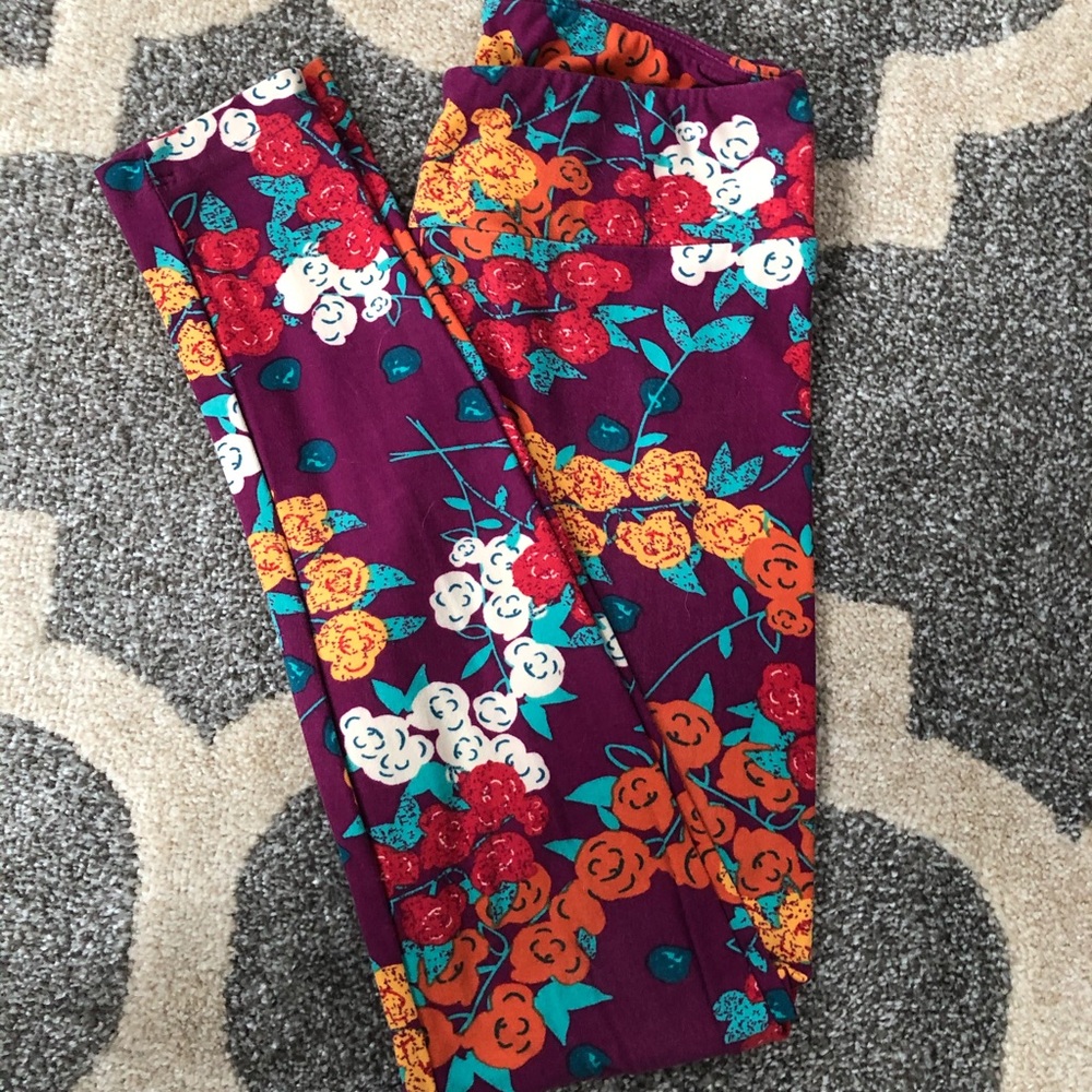 Lula Roe One Size Leggings